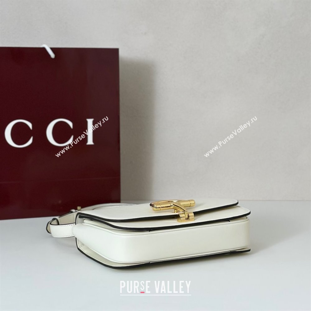 Gucci Siena small shoulder bag in Leather with Oversized Half Horsebit White 2025 846705 (DLH-251124142)