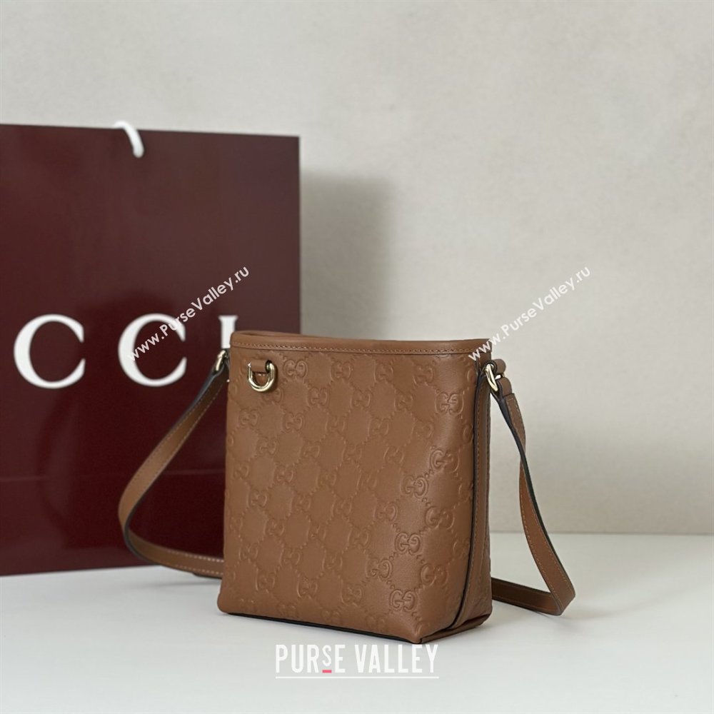 Gucci GG Leather Emblem Nano Bucket Bag Brown 2025 847090 (DLH-260127076)