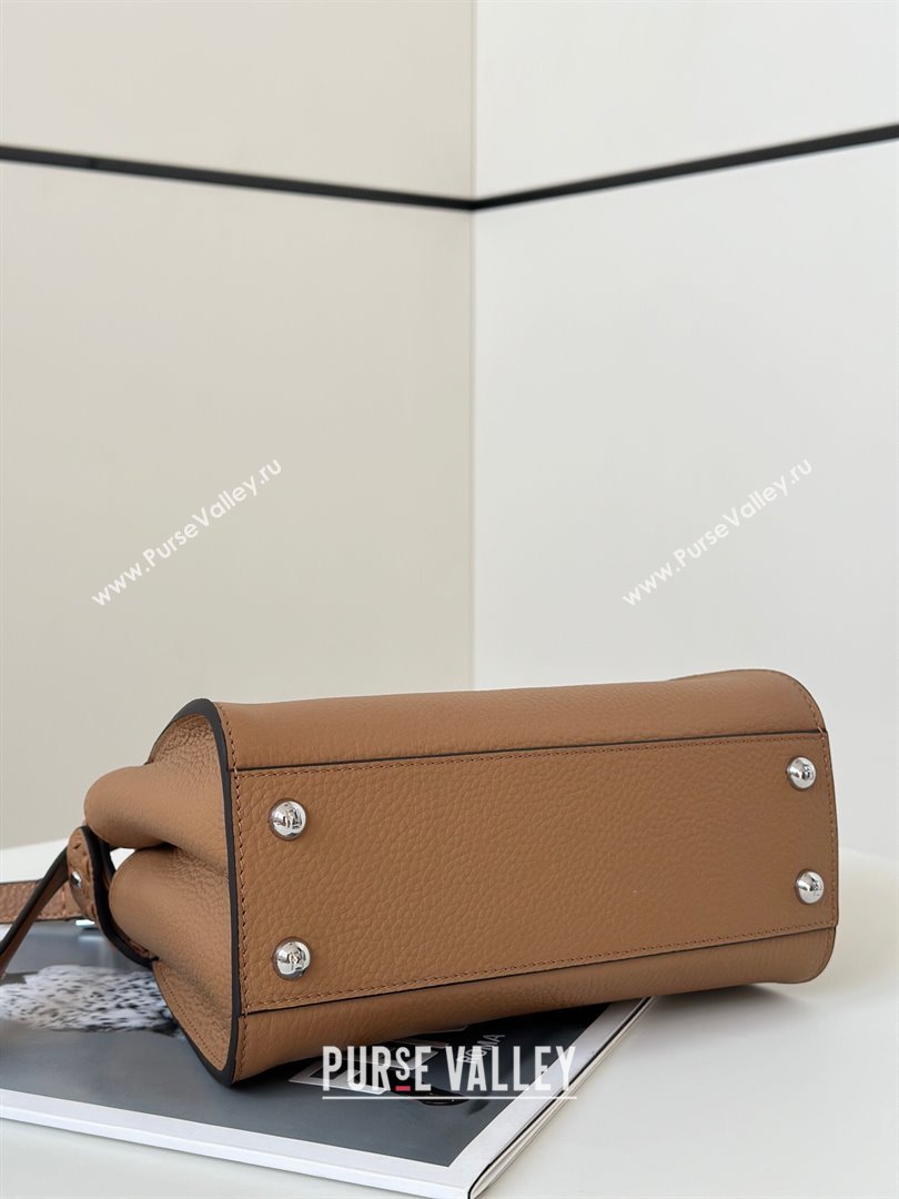 Fendi Peekaboo Mini Bag with Hand-sewn Topstitches 8615 Light Brown 2025 Top (CL-250210003)