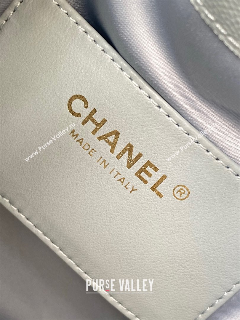 Chanel 25 Small Handbag in Grained Calfskin AS5293 Dusty Blue 2025 0811 (yezi-2508110068)
