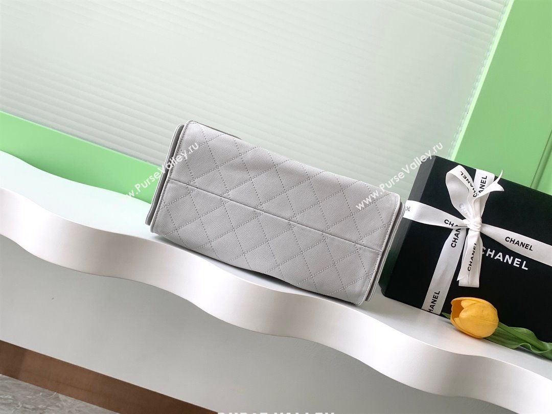 Chanel 25 Small Handbag in Grained Calfskin AS5293 Light Grey 2025 0811 (yezi-2508110070)