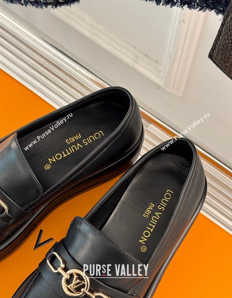 Louis Vuitton Platform Loafers in Calf Leather with LV Chain Black 2024 1224 (MD-241224077)