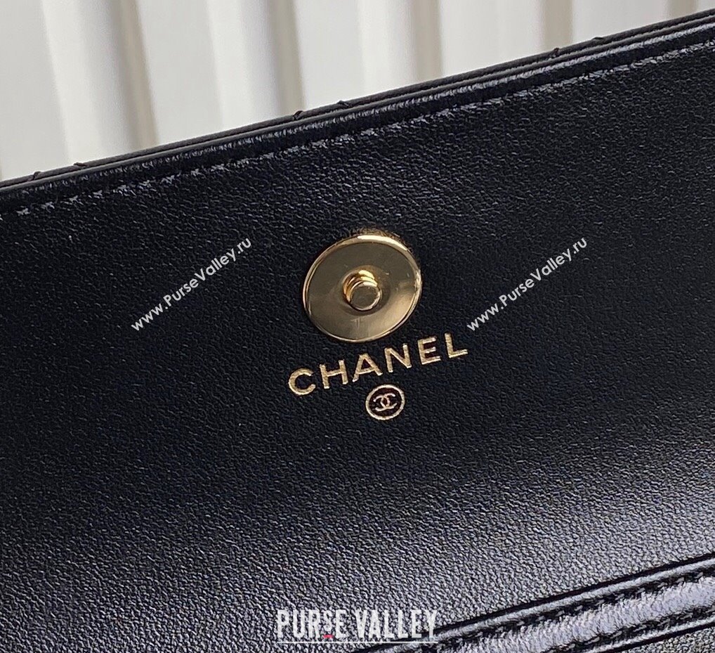 Chanel Shiny Lambskin Flap Phone Holder with Chain AP4284 Black 2024 (yezi-241106108)