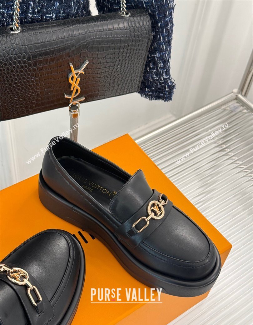 Louis Vuitton Platform Loafers in Calf Leather with LV Chain Black 2024 1224 (MD-241224077)