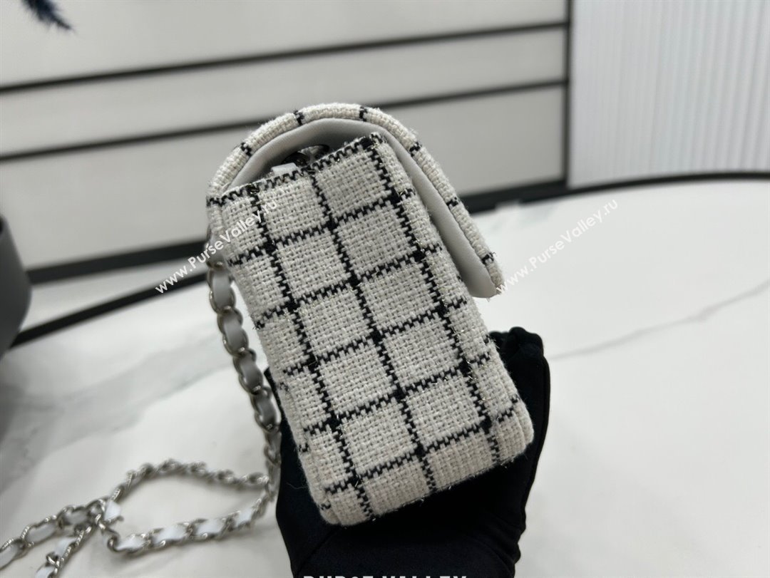 Chanel Classic Check Tweed Mini Flap Bag A01116 White 2023 1020 (yezi-231020063)