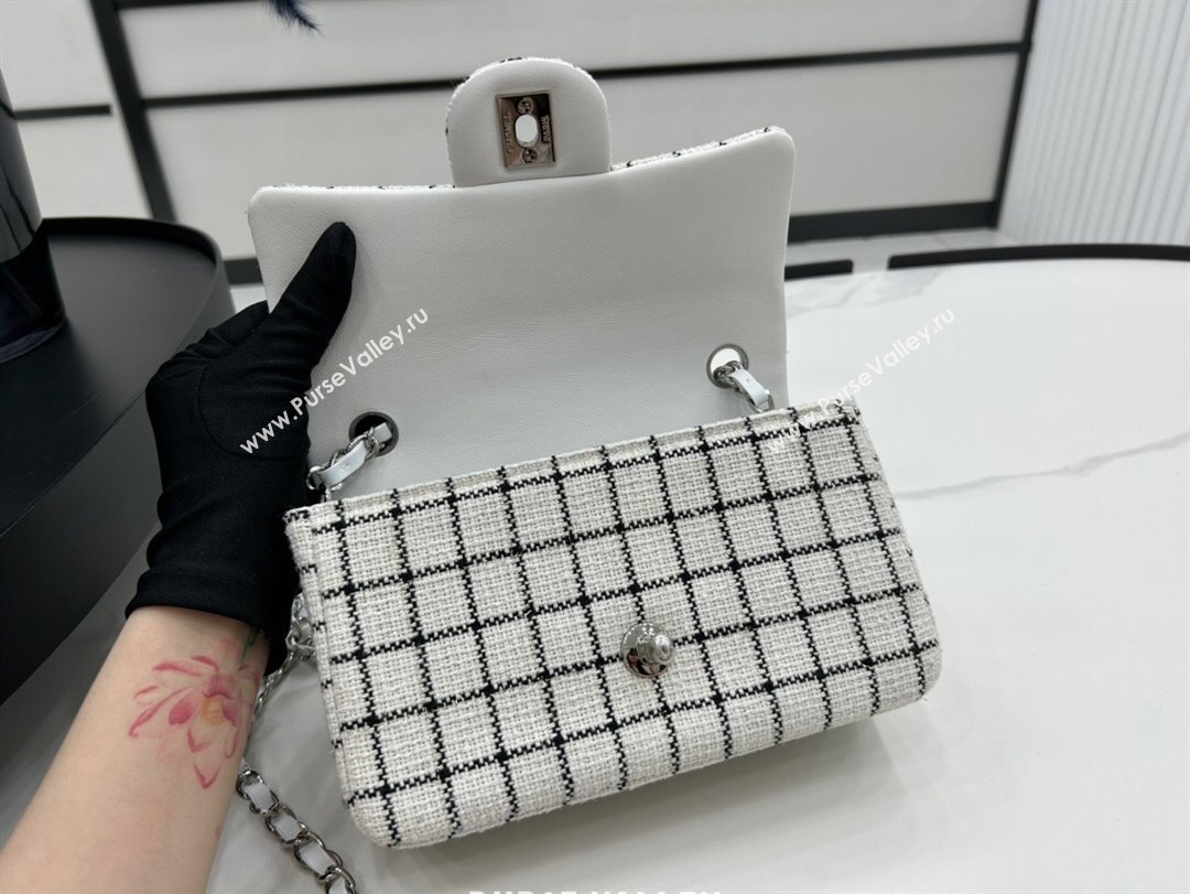 Chanel Classic Check Tweed Mini Flap Bag A01116 White 2023 1020 (yezi-231020063)