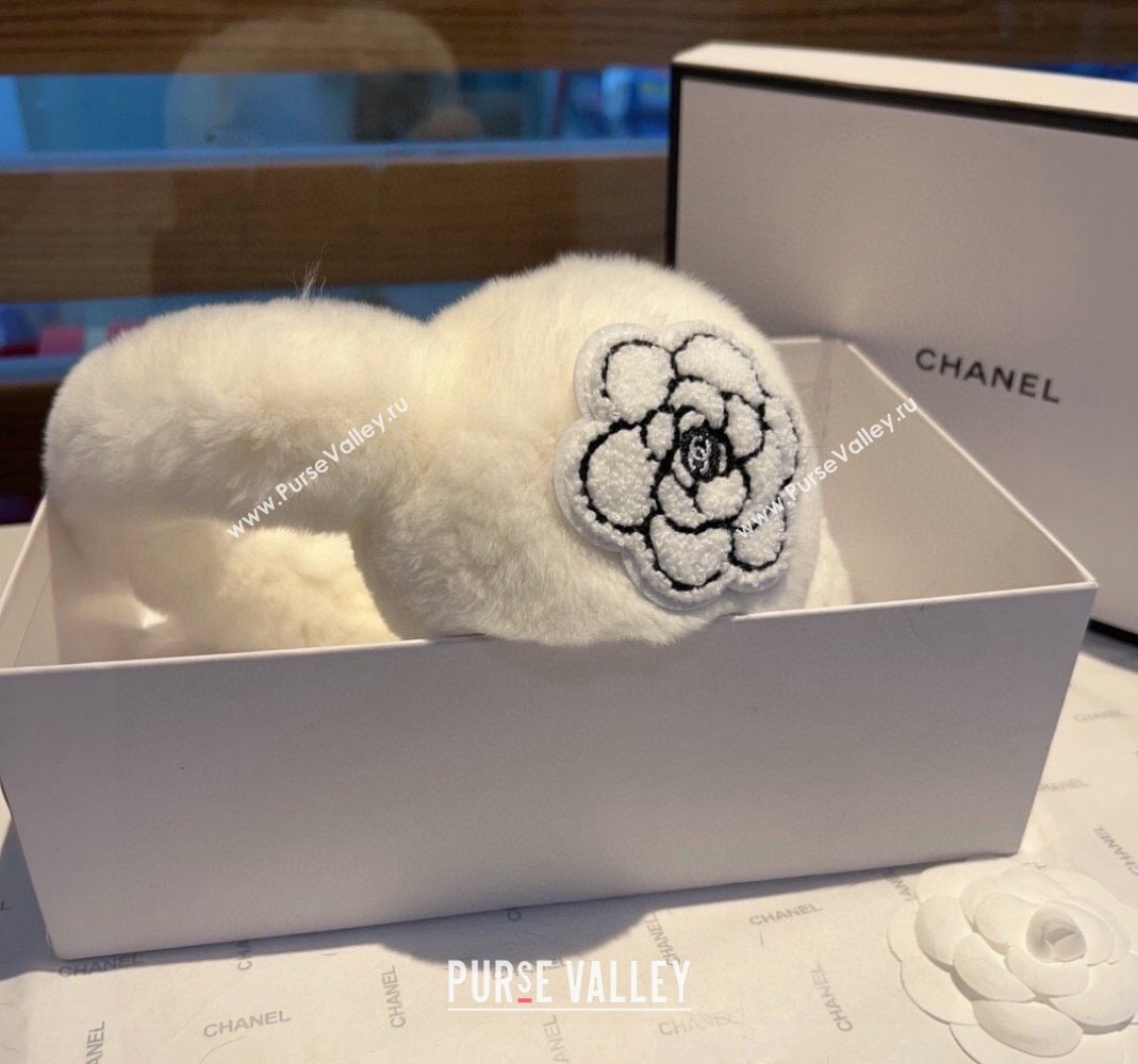 Chanel Snow Earmuff Winter Warm White 2023 (XMN-231206008)