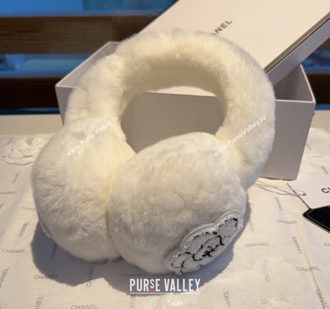 Chanel Snow Earmuff Winter Warm White 2023 (XMN-231206008)