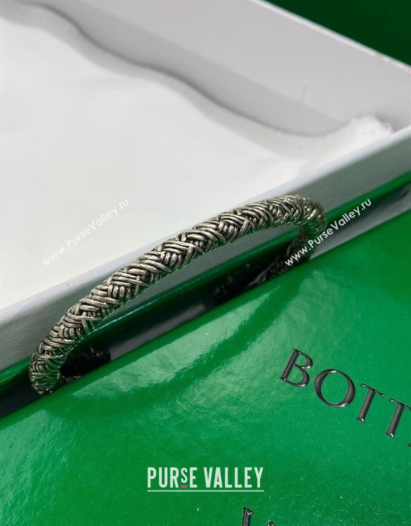 Bottega Veneta Intreccio Open Bracelet Aged Silver 2025 0618 (YF-250618083)