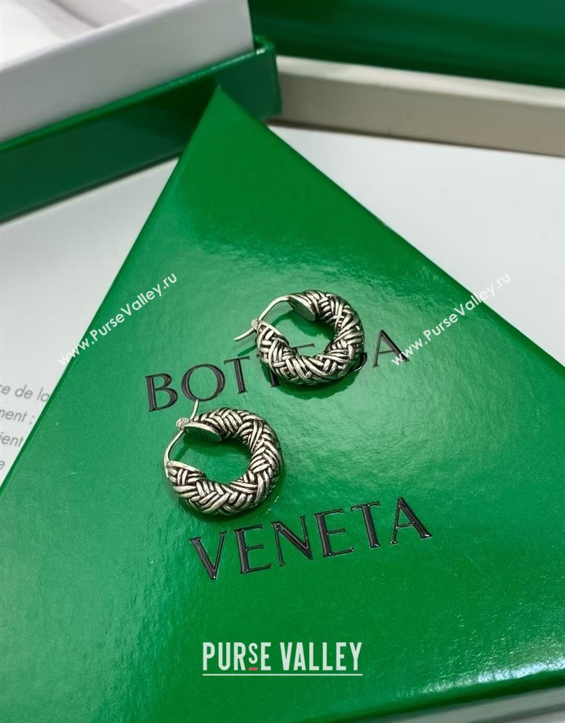 Bottega Veneta Intreccio Small Hoop Earrings Aged Silver 2025 0618 (YF-250618084)