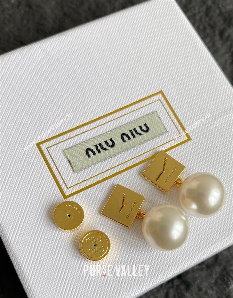 Miu Miu Pearls Short Earrings 2025 5IO132 (YF-250618114)