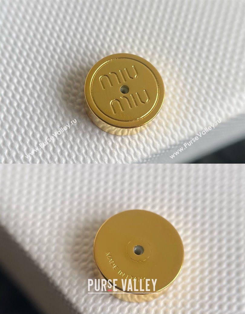 Miu Miu Pearls Short Earrings 2025 5IO132 (YF-250618114)