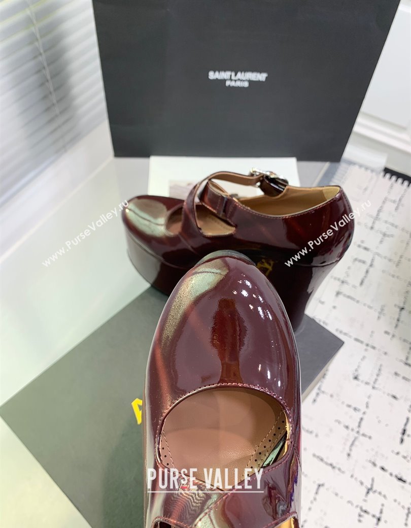 Maison Alaia Criss Cross Wedge Pumps 14.5cm in Patent Calfskin Dark Burgundy 2025 AL021902 (KER-250219006)