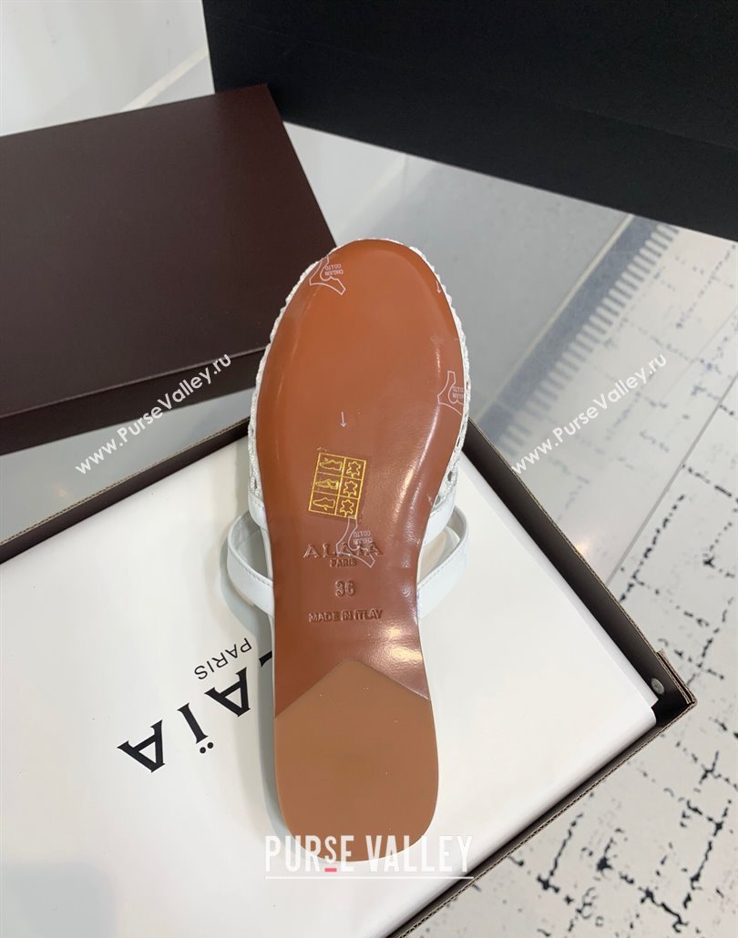 Alaia Intricated Flat Mules in Fishnet and Patent Leather White 2025 AL042801 (KER-250428068)