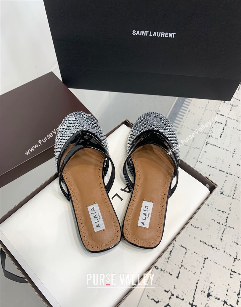 Alaia Intricated Flat Mules in Fishnet and Patent Leather with Strass Black 2025 AL042801 (KER-250428072)
