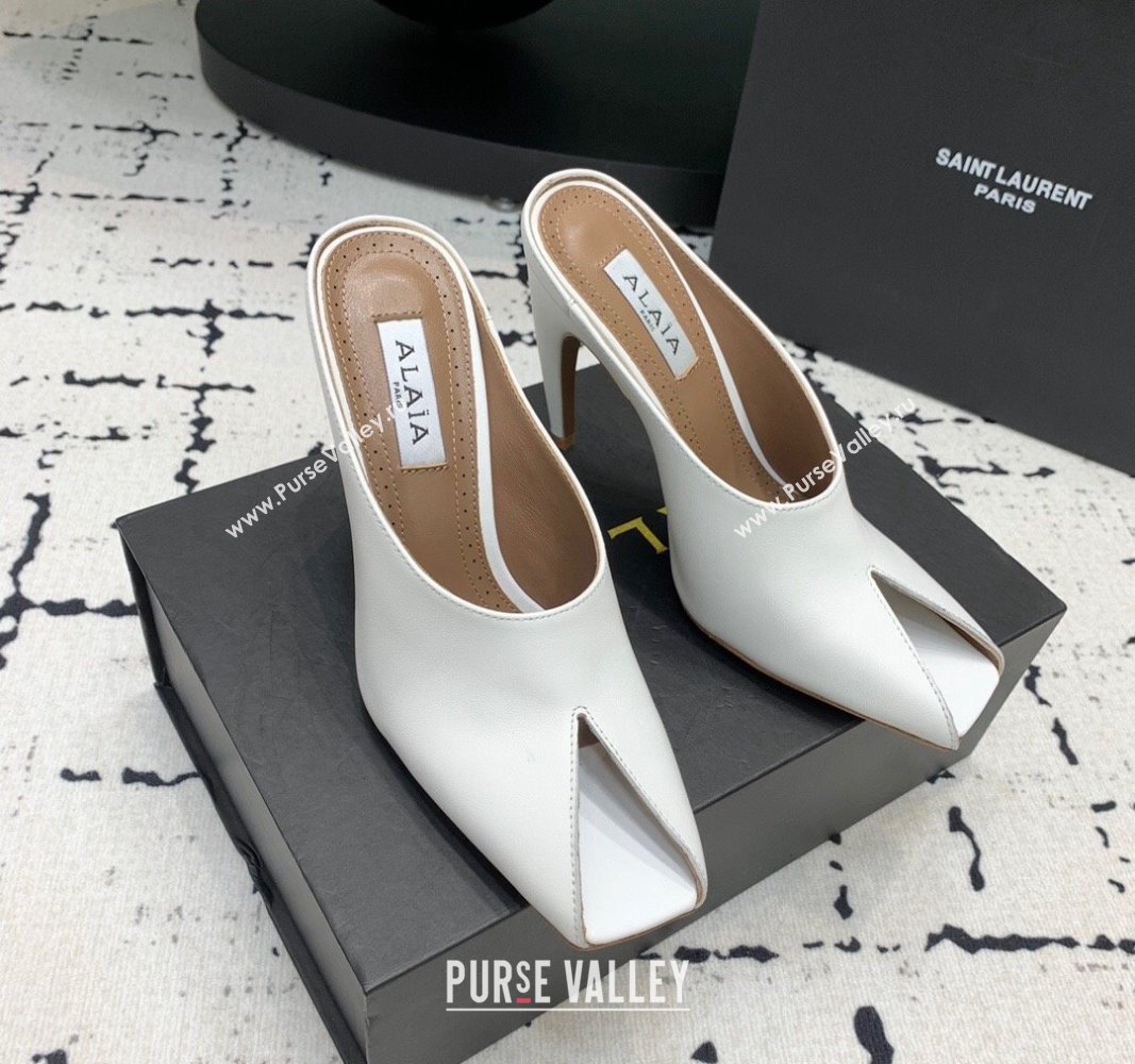 Alaia Spike Mules 10.5cm in Calfskin with Open Toe White 2024 0531 (KER-240531077)