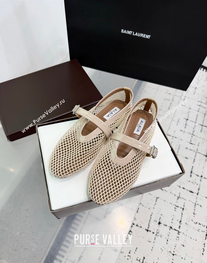 Alaia Ballet Flats in Fishnet and Patent Leather Light Nude 2025 AL060602 (KER-250606021)