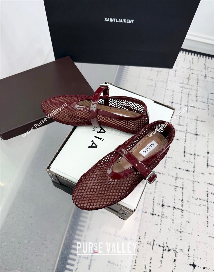 Alaia Ballet Flats in Fishnet and Patent Leather Dark Burgundy 2025 AL060602 (KER-250606022)