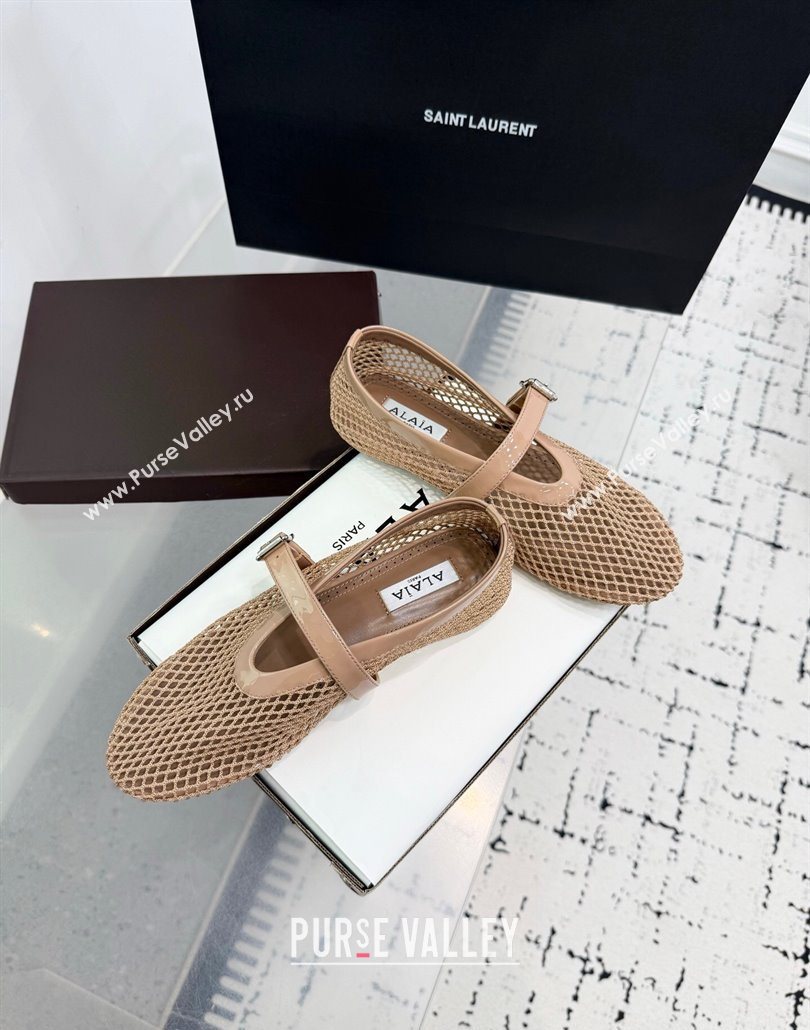 Alaia Ballet Flats in Fishnet and Patent Leather Beige 2025 AL060602 (KER-250606026)