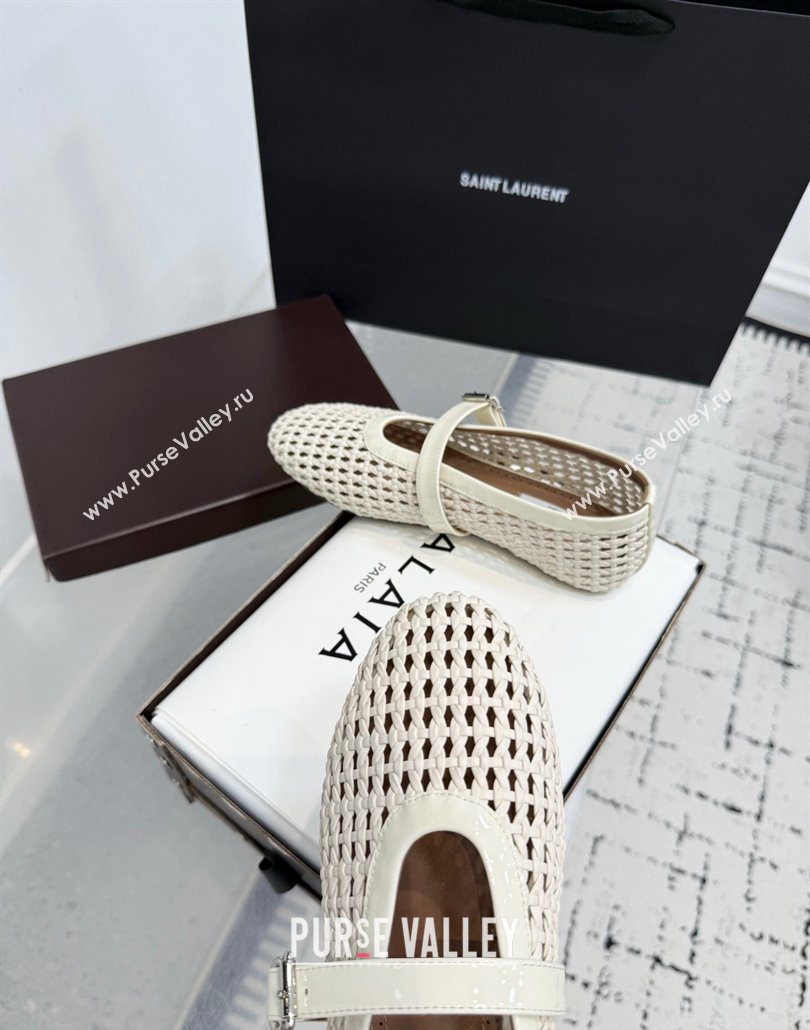 Alaia Ballet Flats in Braided Lambskin and Patent Leather Ivory White 2025 AL060603 (KER-250606031)