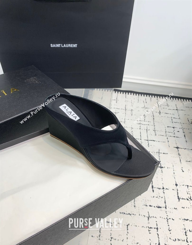 Alaia Cube Wedge Thong Slides Sandal 7.5cm in Satin Black 2025 AL060607 (KER-250606045)