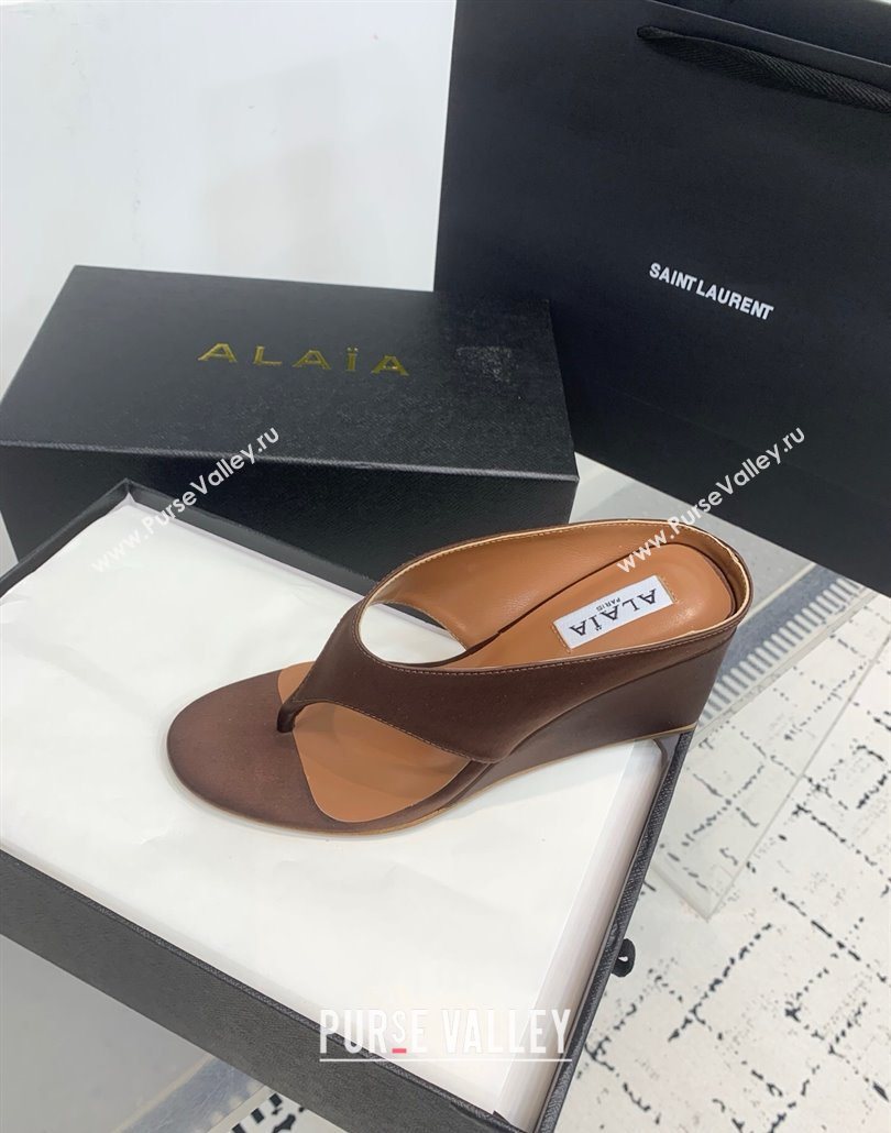 Alaia Cube Wedge Thong Slides Sandal 7.5cm in Satin Brown 2025 AL060607 (KER-250606047)