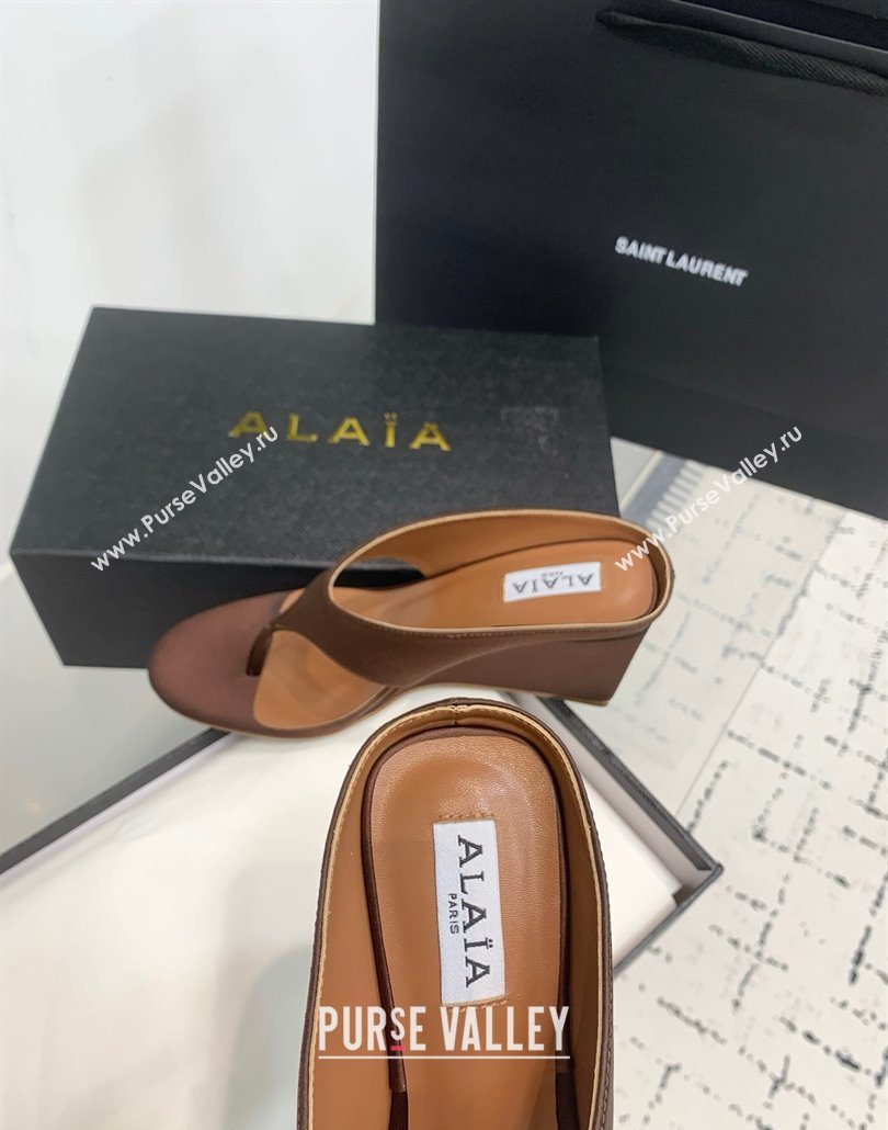 Alaia Cube Wedge Thong Slides Sandal 7.5cm in Satin Brown 2025 AL060607 (KER-250606047)