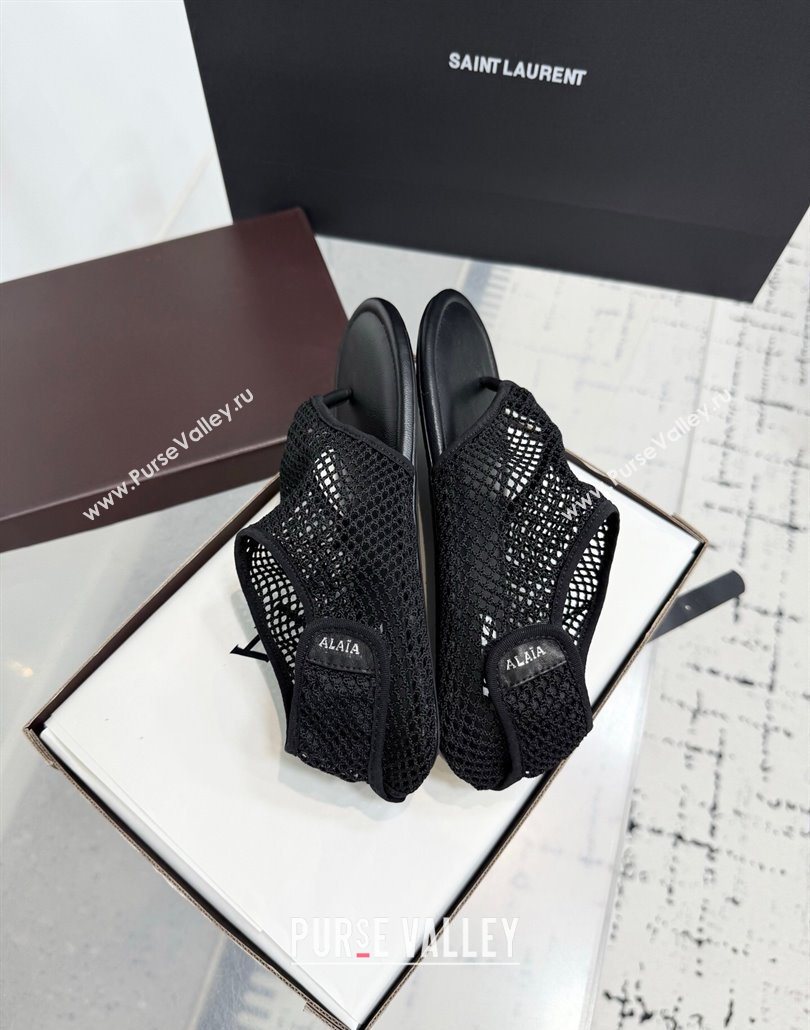 Alaia Flat Thong Sandals in Fishnet Black 2025 AL060601 (KER-250606009)