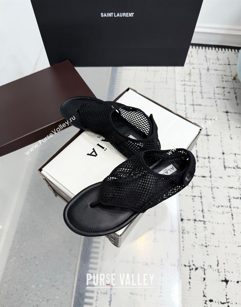 Alaia Flat Thong Sandals in Fishnet Black 2025 AL060601 (KER-250606009)