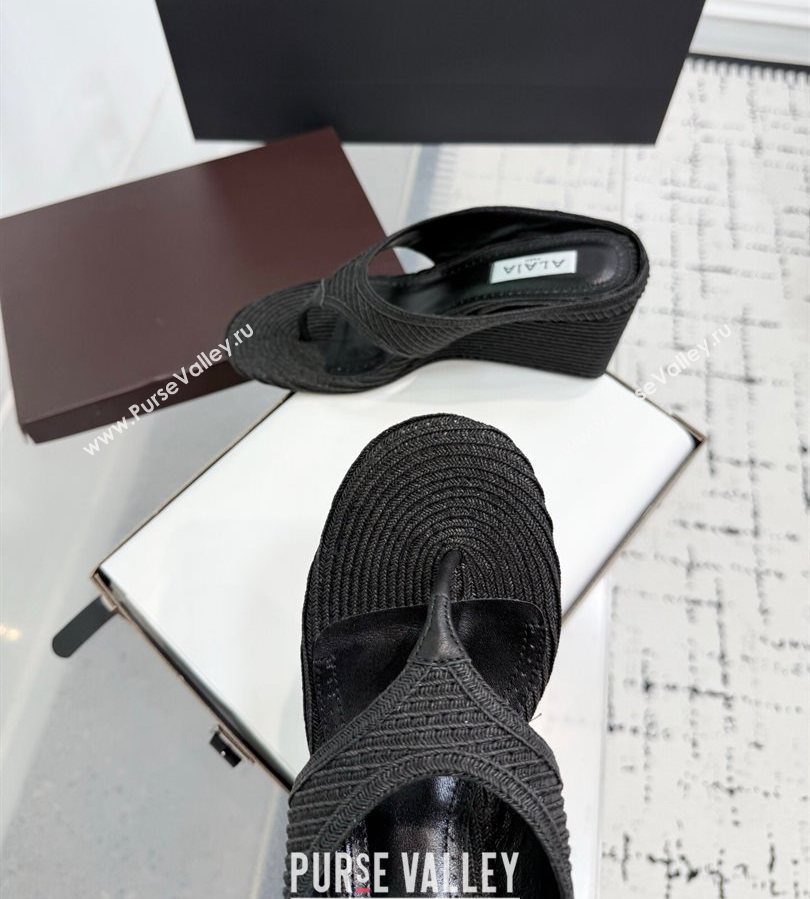 Alaia Cube Wedge Thong Slides Sandal 7.5cm in Raffia Straw Black 2025 AL060607 (KER-250709002)