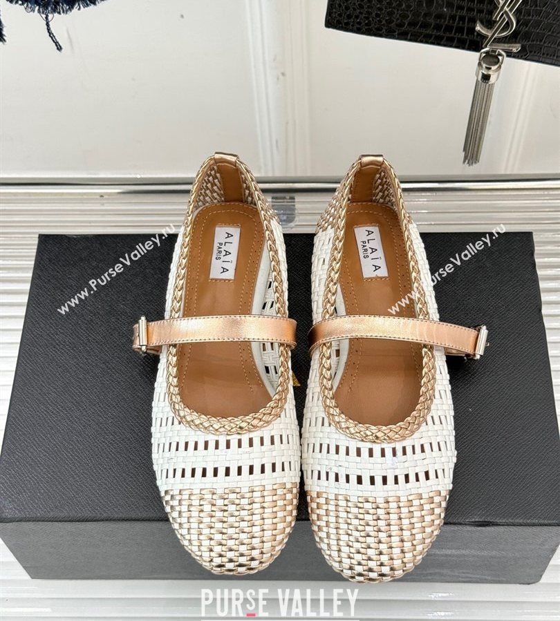 Alaia Ballet Flats in Woven Leather White/Gold 2025 AL070902 (syt-250709026)