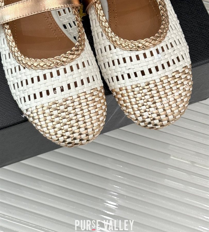 Alaia Ballet Flats in Woven Leather White/Gold 2025 AL070902 (syt-250709026)