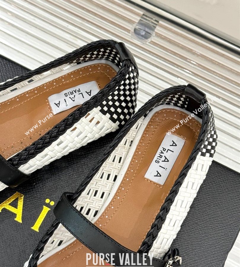 Alaia Ballet Flats in Woven Leather White/Black 2025 AL070902 (syt-250709028)
