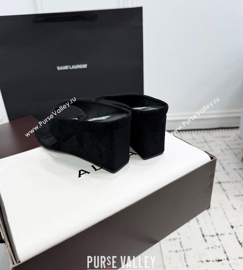 Alaia Cube Wedge Thong Slides Sandal 7.5cm in Suede Black 2025 AL060607 (KER-250709004)