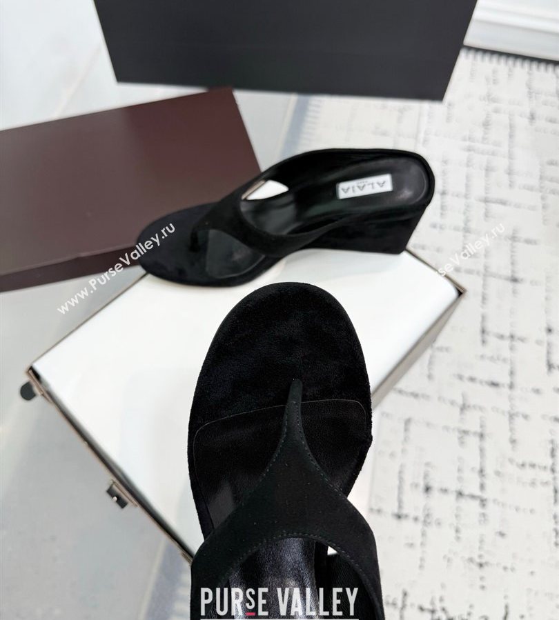 Alaia Cube Wedge Thong Slides Sandal 7.5cm in Suede Black 2025 AL060607 (KER-250709004)