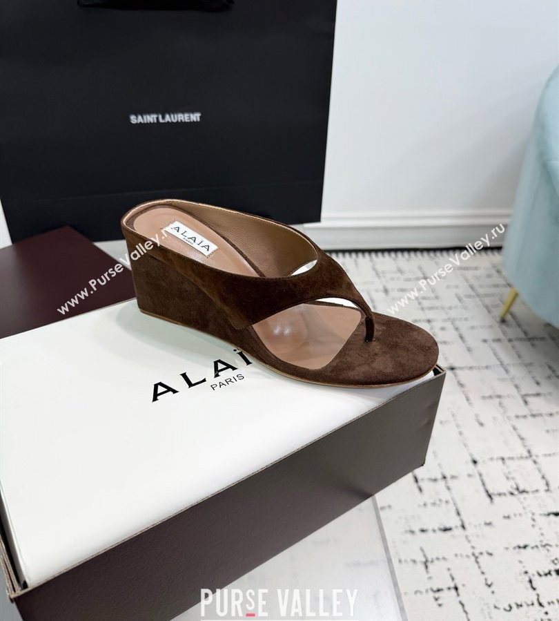 Alaia Cube Wedge Thong Slides Sandal 7.5cm in Suede Brown 2025 AL060607 (KER-250709005)