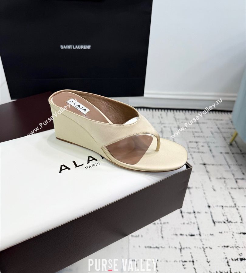 Alaia Cube Wedge Thong Slides Sandal 7.5cm in Satin Light Beige 2025 AL060607 (KER-250709006)