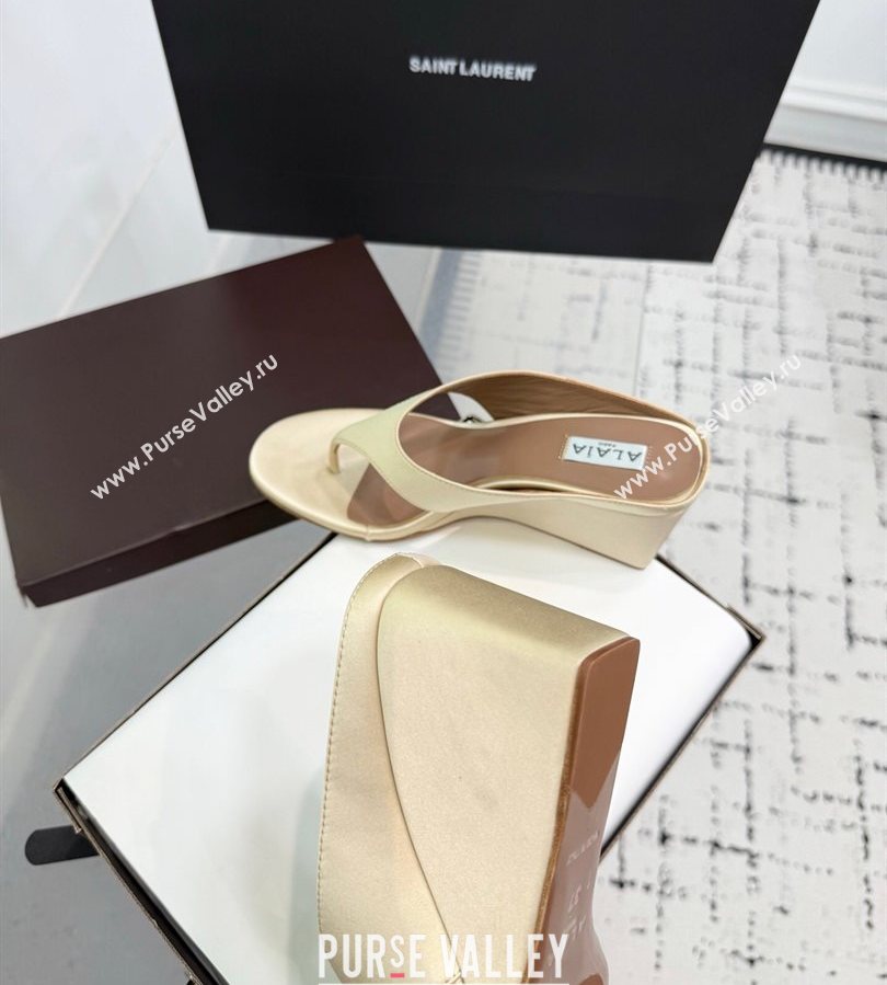 Alaia Cube Wedge Thong Slides Sandal 7.5cm in Satin Light Beige 2025 AL060607 (KER-250709006)