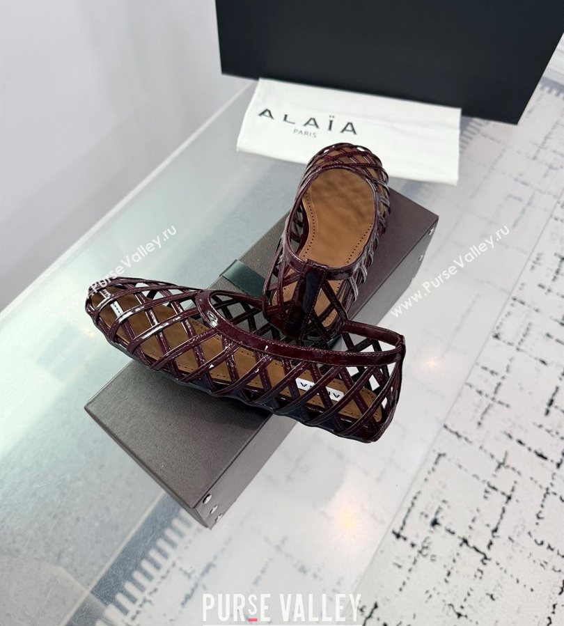 Alaia Cage Ballet Flats in Patent Calfskin Dark Burgundy 2025 AL070901 (KER-250709010)