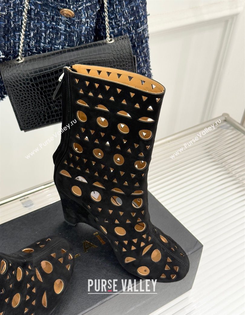 Alaia Openwork Suede Wedge Ankle Boots Black 2025 AL102906 (KL-251029124)