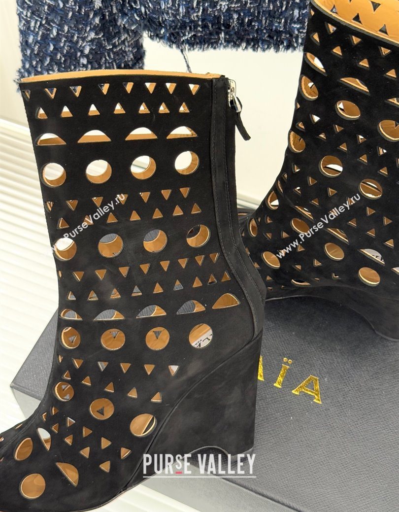 Alaia Openwork Suede Wedge Ankle Boots Black 2025 AL102906 (KL-251029124)