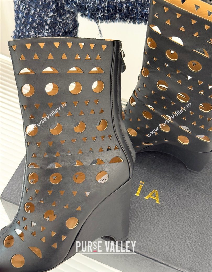 Alaia Openwork Calf Leather Wedge Ankle Boots Black 2025 AL102906 (KL-251029126)