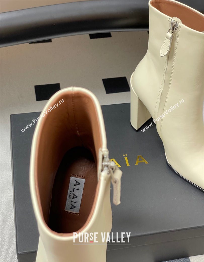 Alaia Square Heel Ankle Boots 10cm in Calf Leather White 2025 AL102904 (MD-251029119)