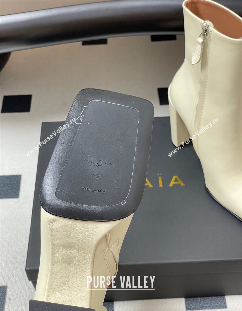 Alaia Square Heel Ankle Boots 10cm in Calf Leather White 2025 AL102904 (MD-251029119)