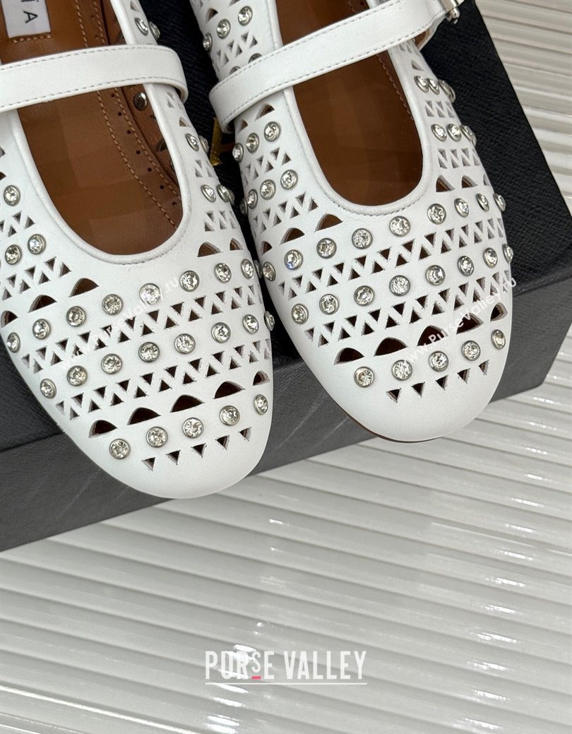 Alaia Ballet Flats in Openwork Leather with Eyelet with Strass White 2025 AL102910 (MD-251029141)
