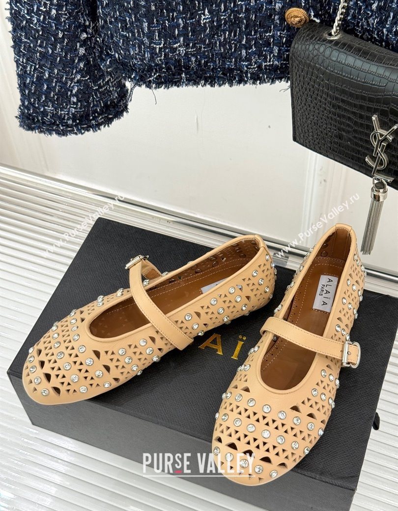 Alaia Ballet Flats in Openwork Leather with Eyelet with Strass Apricot 2025 AL102910 (MD-251029142)