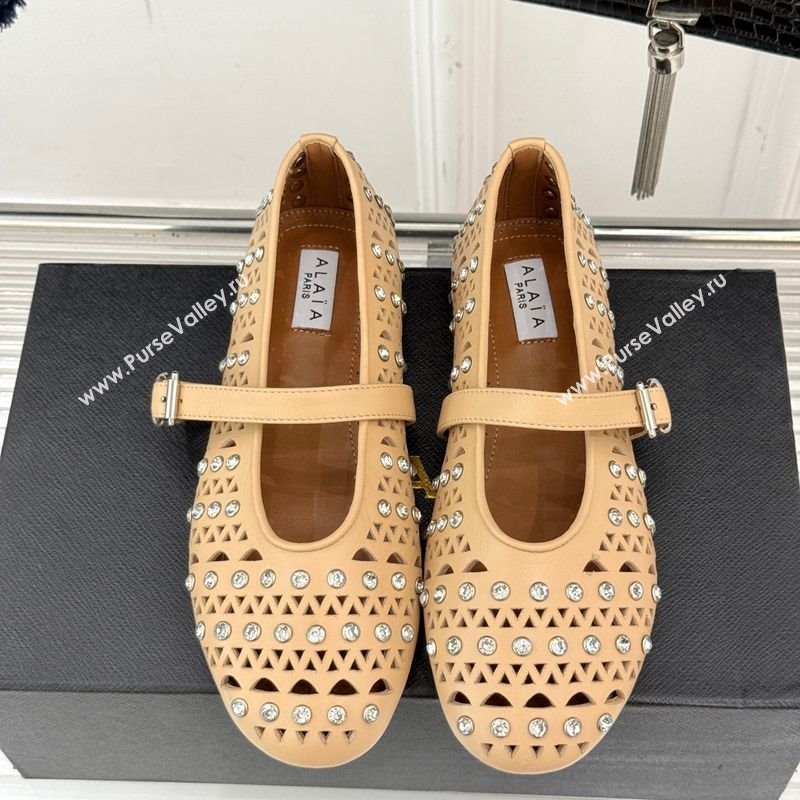 Alaia Ballet Flats in Openwork Leather with Eyelet with Strass Apricot 2025 AL102910 (MD-251029142)