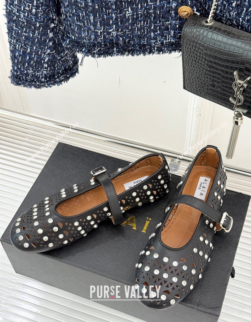 Alaia Ballet Flats in Openwork Leather with Eyelet with Strass Black 2025 AL102910 (MD-251029143)