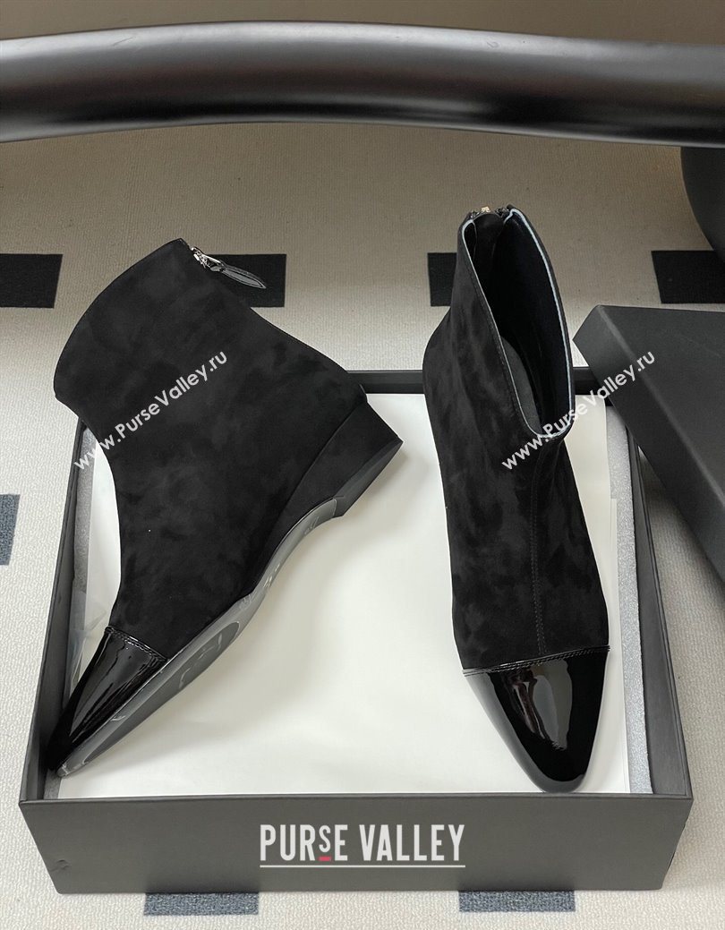 Alaia Suede and Patent Leather Ankle Boots Black 2025 AL102902 (MD-251029109)