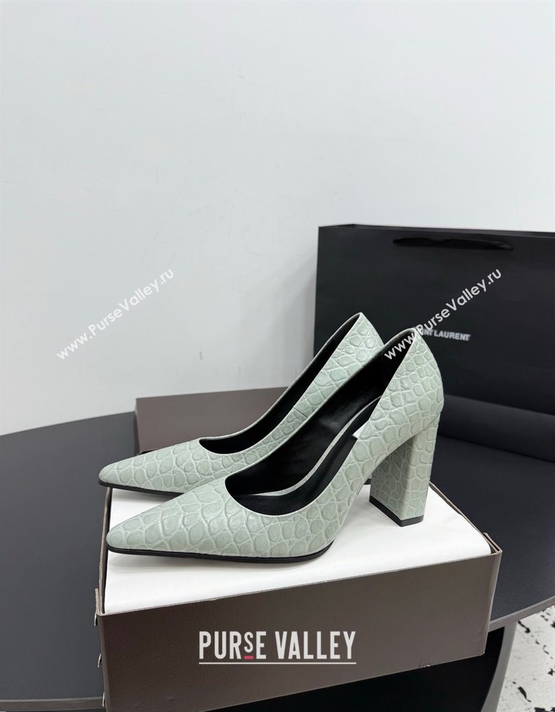 Alaia Pointy Toe Pumps 9cm with Block Heel in Crocodile Embossed Leather Light Green 2025 (KER-251029105)